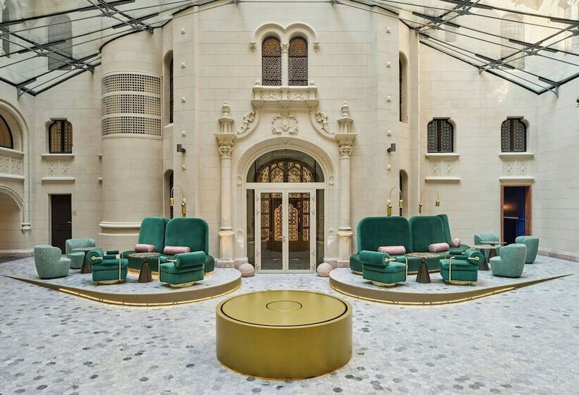 Отель W Budapest