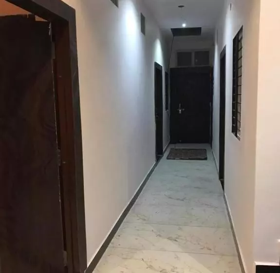 ペンション Shivlok Guest House 2