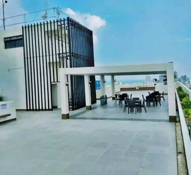 The Midpoint Residences