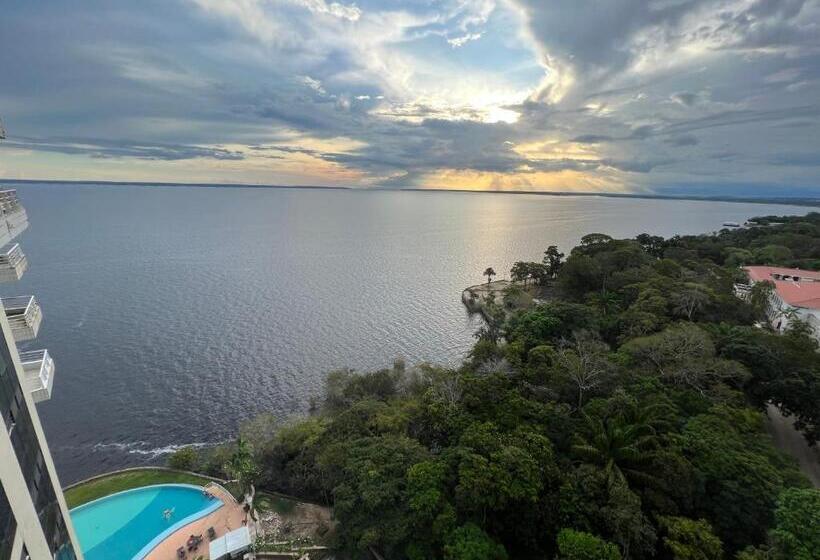 Apartamento No Tropical Executive Hotel Com Varanda, 1 Cama De Casal E 2 Camas De Solteiro