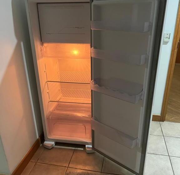 Apartamento No Tropical Executive Hotel Com Varanda, 1 Cama De Casal E 2 Camas De Solteiro