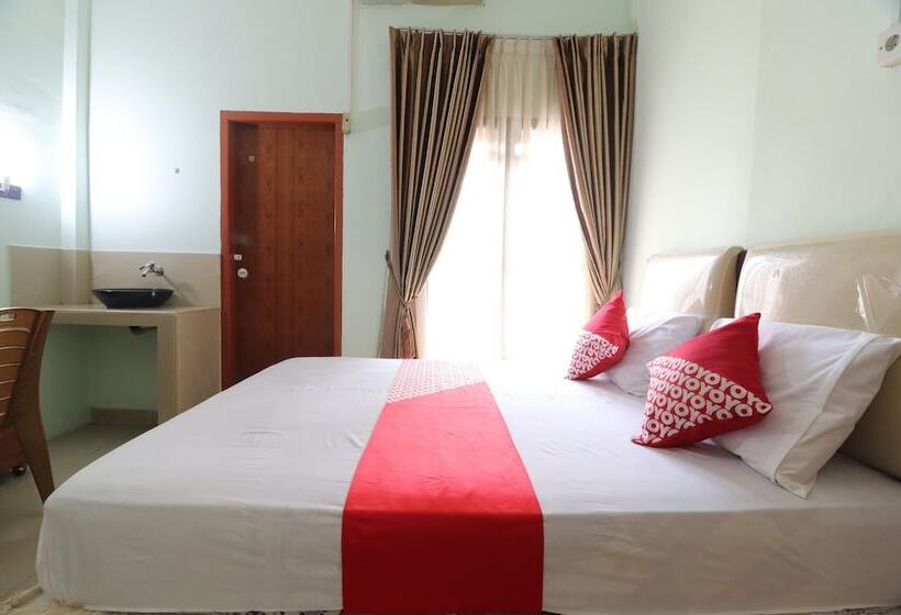 호텔 Oyo 92561 Excellent Kost