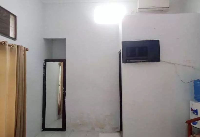 هتل Oyo 92561 Excellent Kost