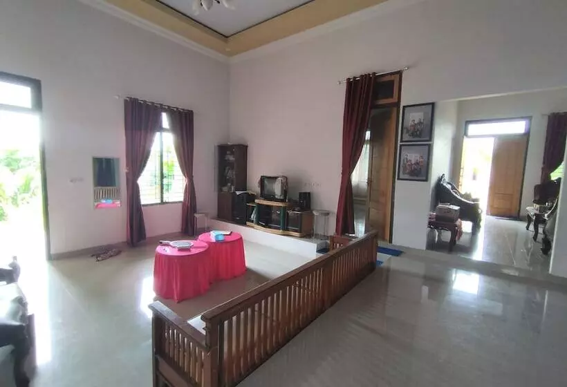 هتل Oyo 92561 Excellent Kost