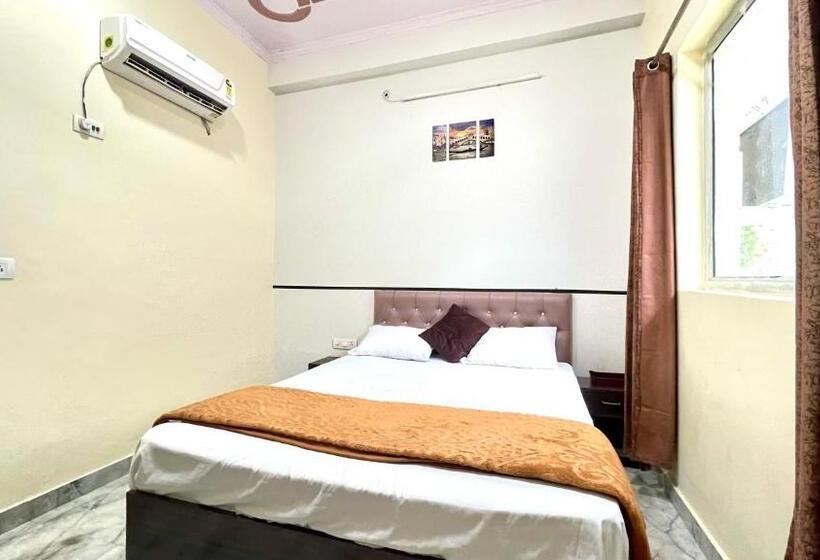 Sia Taj Hotel I Nearest Taj Mahal I Agra I Couple Friendly