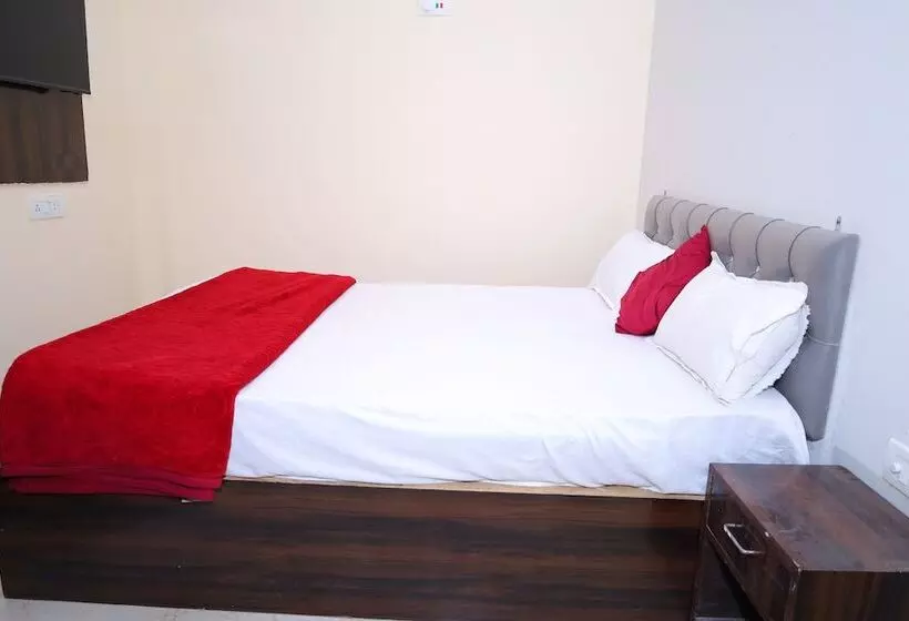 Sia Taj Hotel I Nearest Taj Mahal I Agra I Couple Friendly