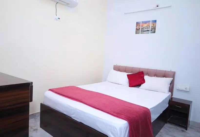 Sia Taj Hotel I Nearest Taj Mahal I Agra I Couple Friendly