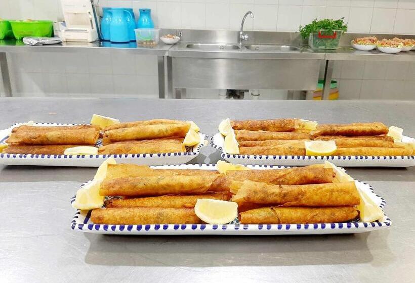 بنسيون Caslune