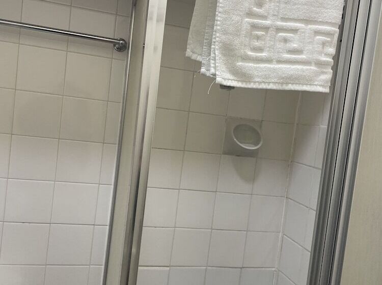 پانسیون Emerald Residence