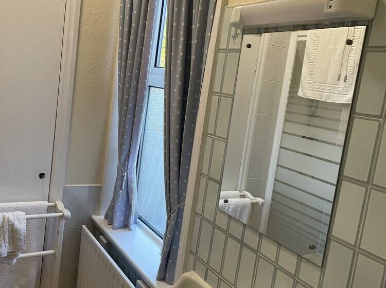 پانسیون Emerald Residence