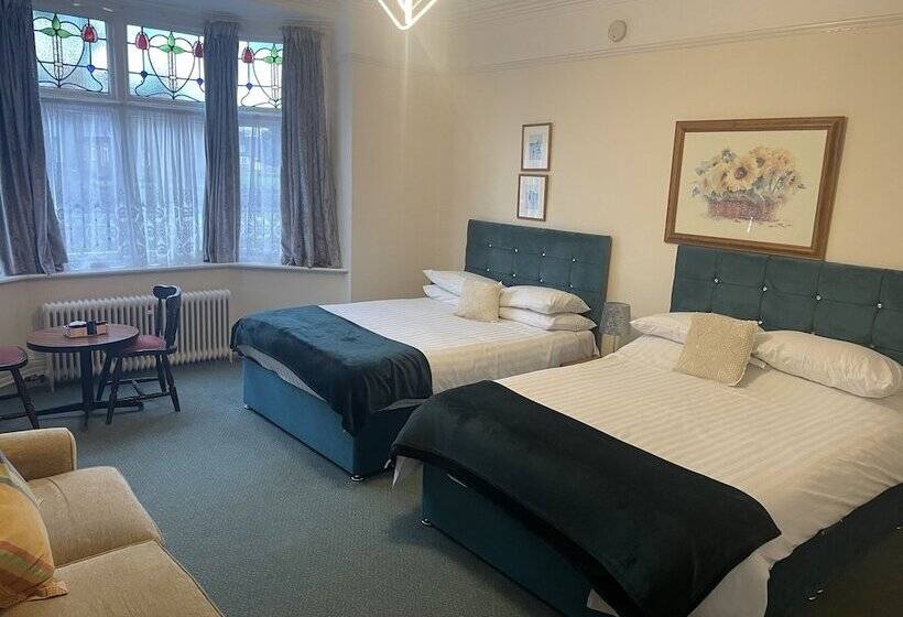 پانسیون Emerald Residence