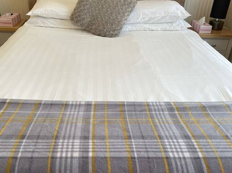 پانسیون Emerald Residence