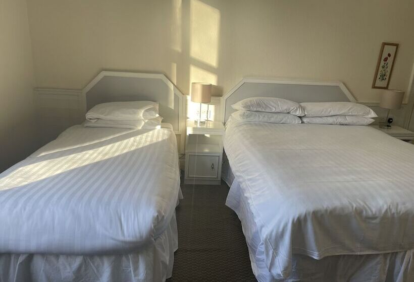 پانسیون Emerald Residence