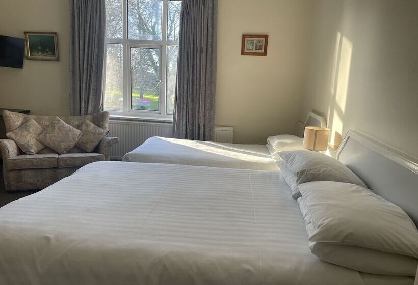 پانسیون Emerald Residence