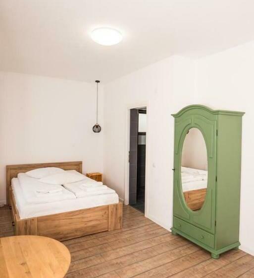 بنسيون Kata   Lak