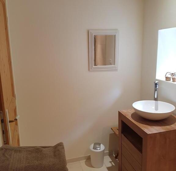 민박 Les Fonts De Baix