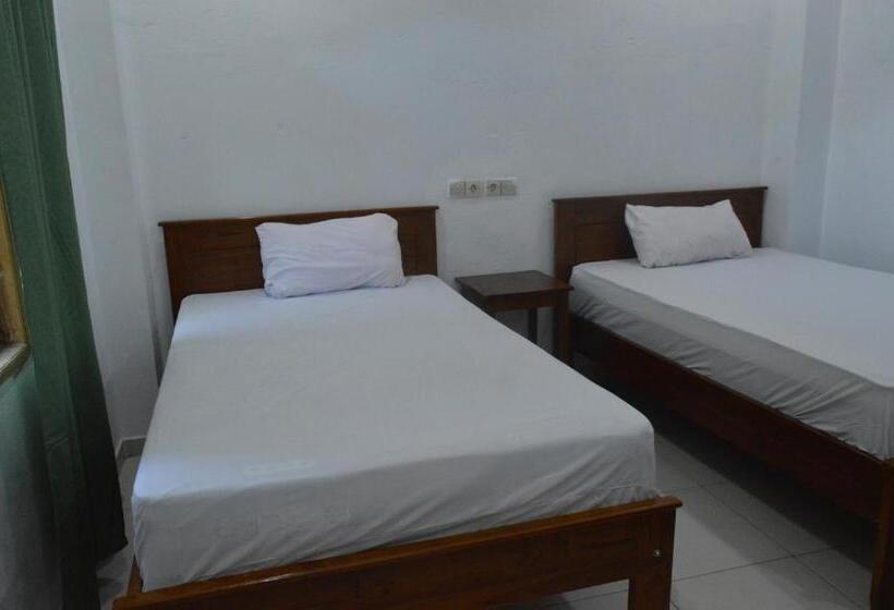 פנסיון Mahoni Guest House Labuan Bajo