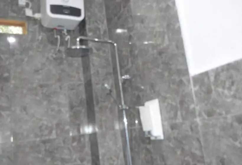 Majatalo Mahoni Guest House Labuan Bajo