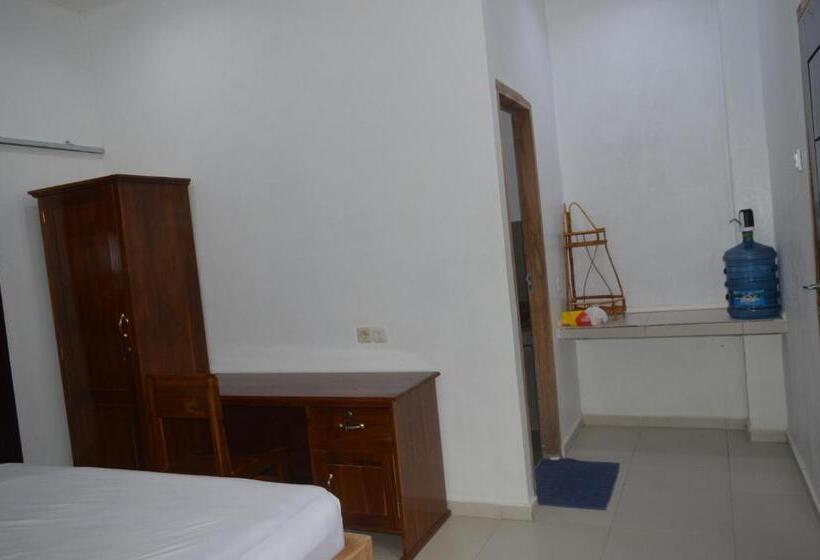 פנסיון Mahoni Guest House Labuan Bajo