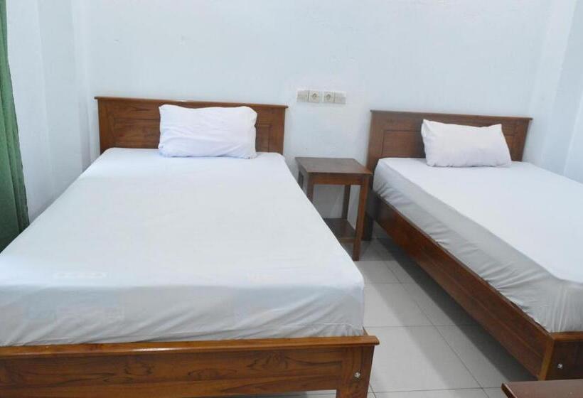 פנסיון Mahoni Guest House Labuan Bajo