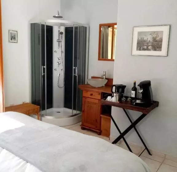 Aamiaismajoitus (B&B) La Ruelle Van Uchelen