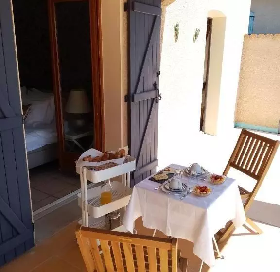 Aamiaismajoitus (B&B) La Ruelle Van Uchelen