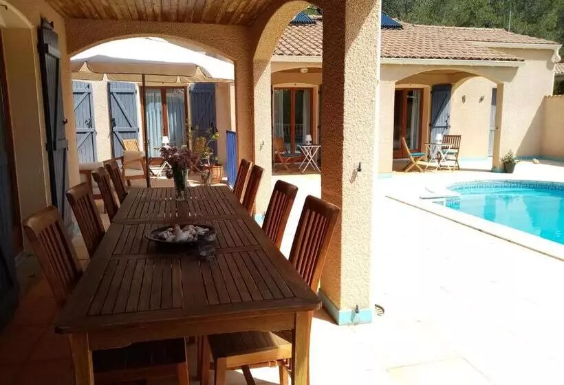 Aamiaismajoitus (B&B) La Ruelle Van Uchelen