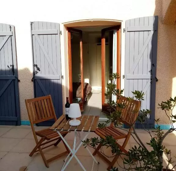 Aamiaismajoitus (B&B) La Ruelle Van Uchelen