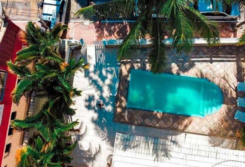 تختخواب و صبحانه Oceânica