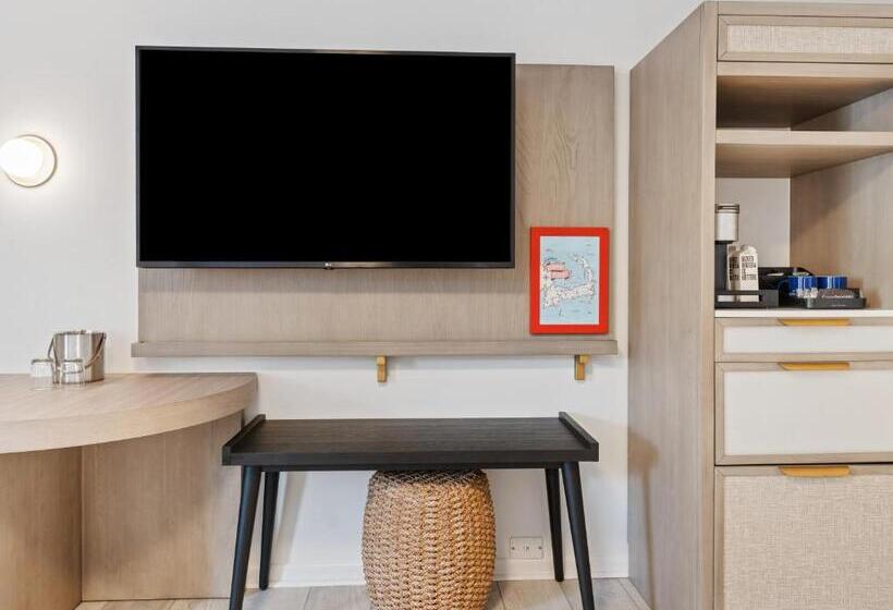 فندق Greyfinch Chatham Inn