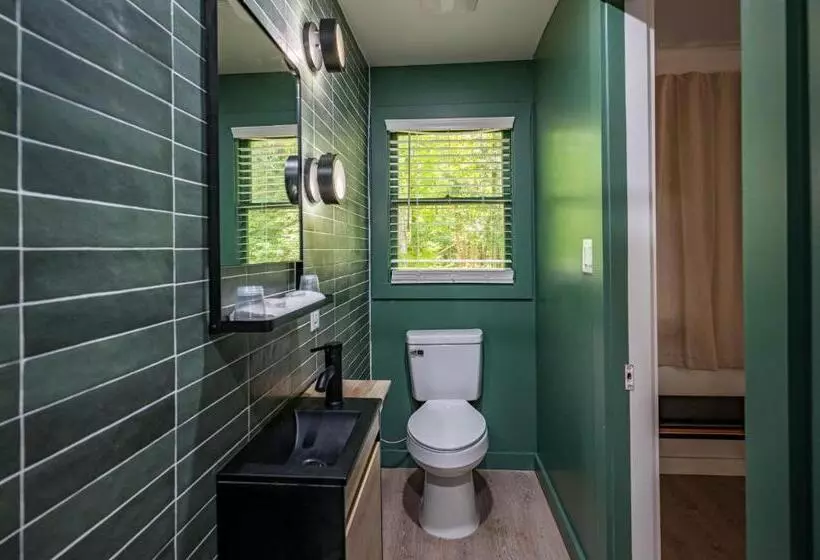 Park Motel And Cabins