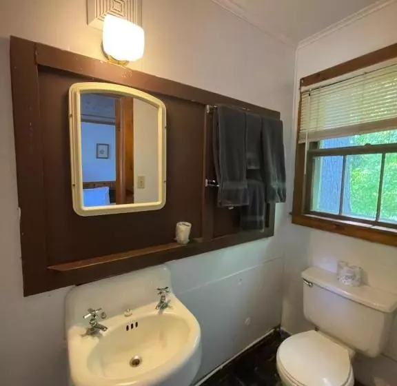 Park Motel And Cabins