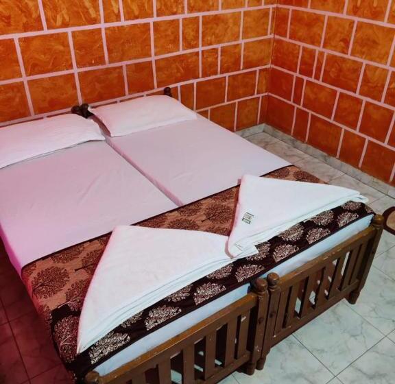 پانسیون Happy Land