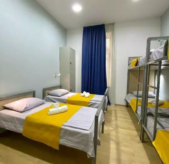 Queen Hostel