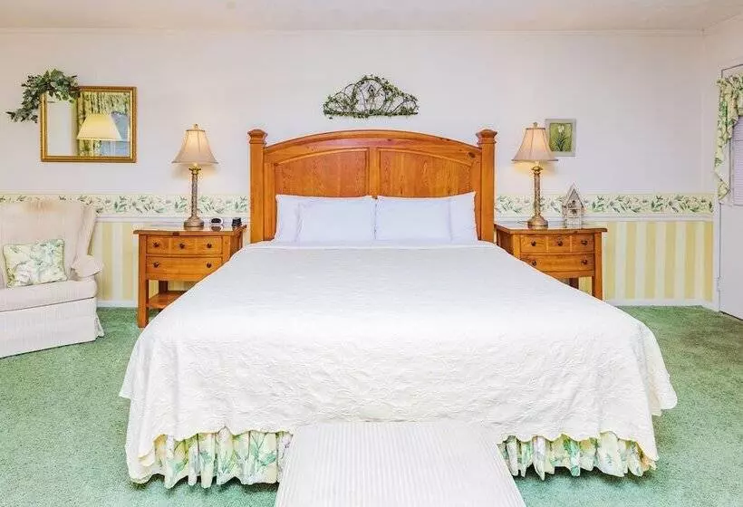 Retkeilymaja Azalea Garden Inn