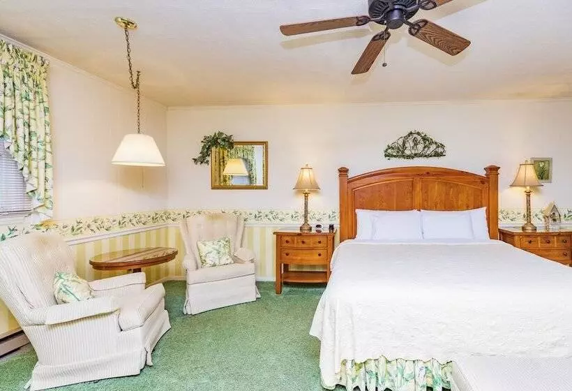 Retkeilymaja Azalea Garden Inn