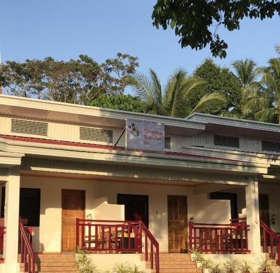 Alberg Catarman Travellers Inn
