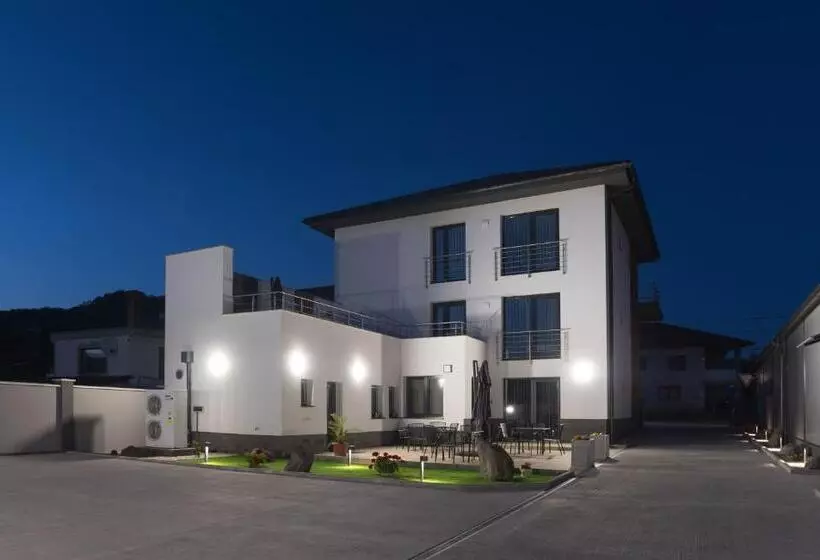 Aamiaismajoitus (B&B) Vulcano Guesthouse