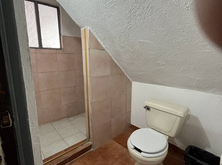 酒店 Jorges Morelia