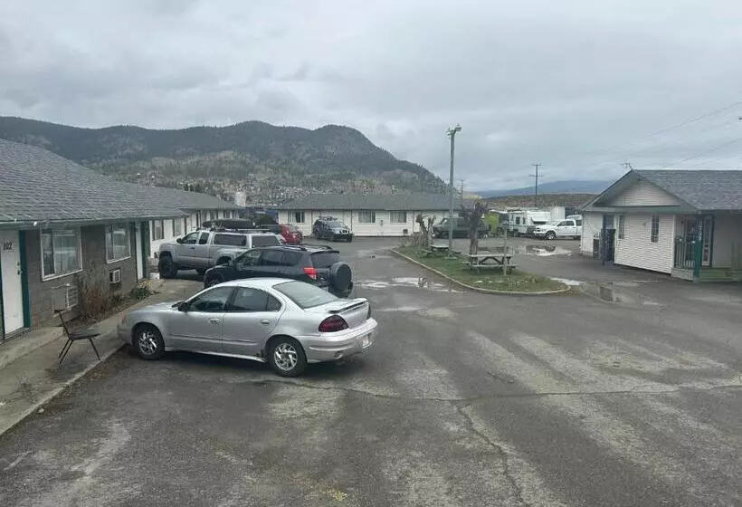 Road Runner Motel Merritt Bc