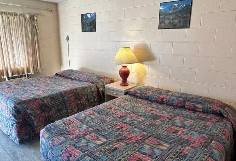 Road Runner Motel Merritt Bc