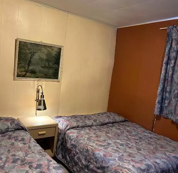 Road Runner Motel Merritt Bc