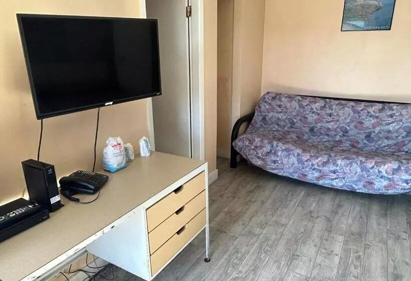 Road Runner Motel Merritt Bc