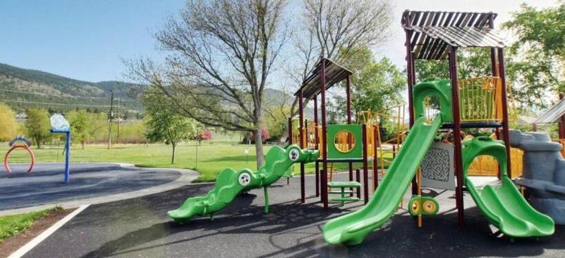 Road Runner Motel Merritt Bc