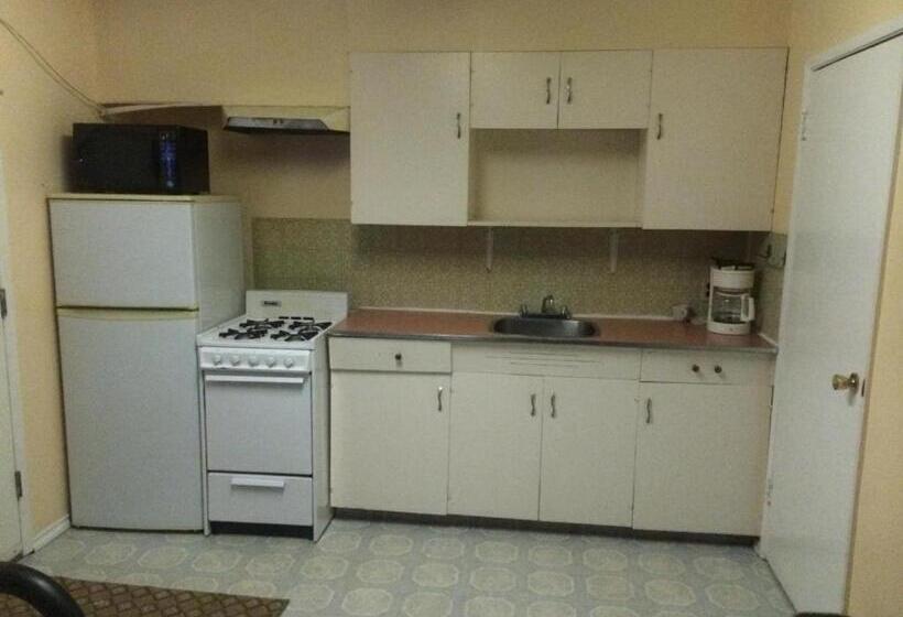 Road Runner Motel Merritt Bc