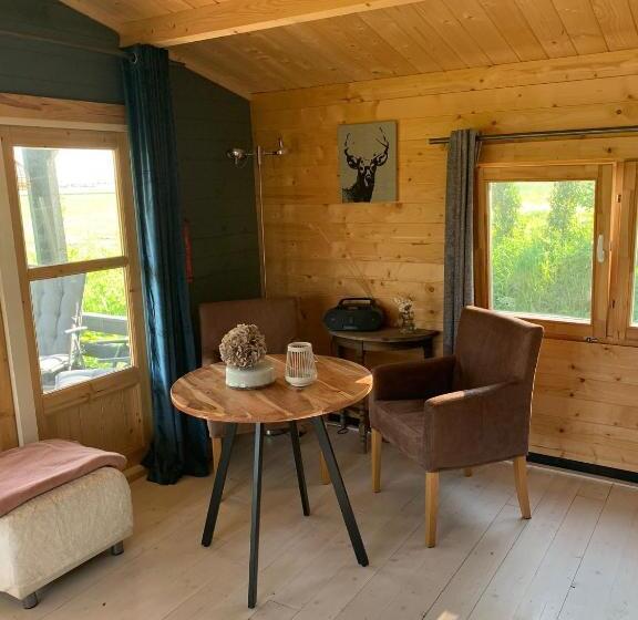 Bed and Breakfast Fields 1216