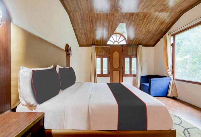 Fabhotel Mayra Grand