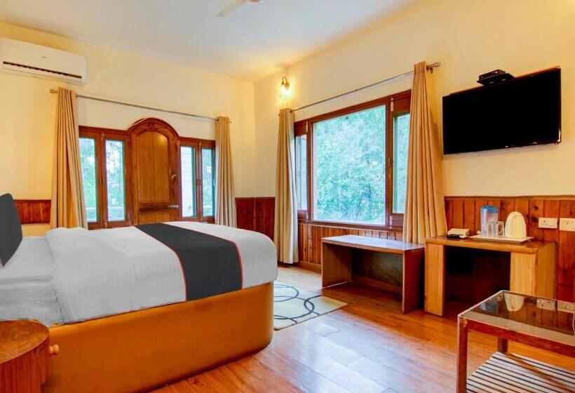 Fabhotel Mayra Grand