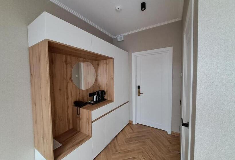 호텔 полінарія козятин