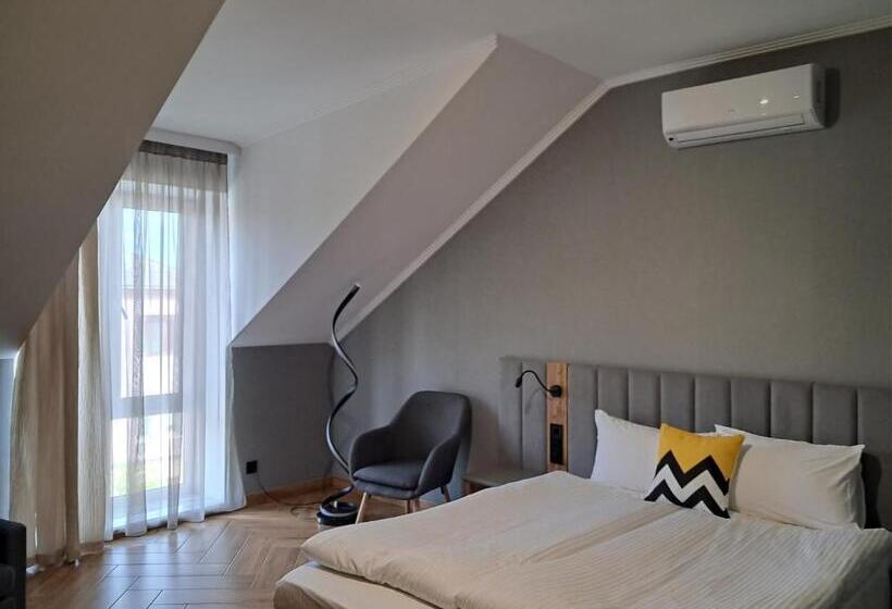 호텔 полінарія козятин